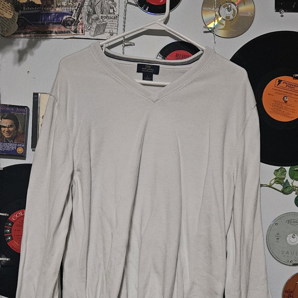 White basic long-sleeved